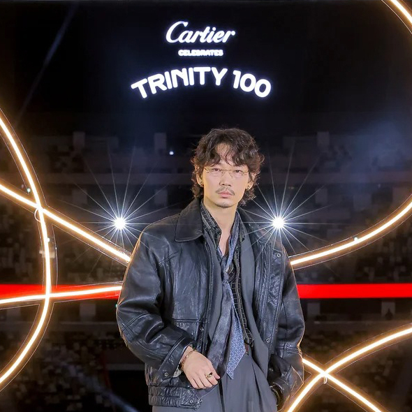 綾野剛　© Cartier