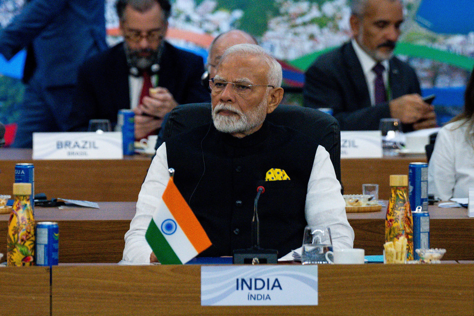 　１１月２３日、インド西部マハラシュトラ州の州議会選挙（定数２８８）は、モディ首相（写真）率いるインド人民党（ＢＪＰ）を中心とする連合が勝利する見通しと、テレビ各局が一斉に報じた。写真は１８日、ブラジル・リオデジャネイロで代表撮影（２０２４年　ロイター）