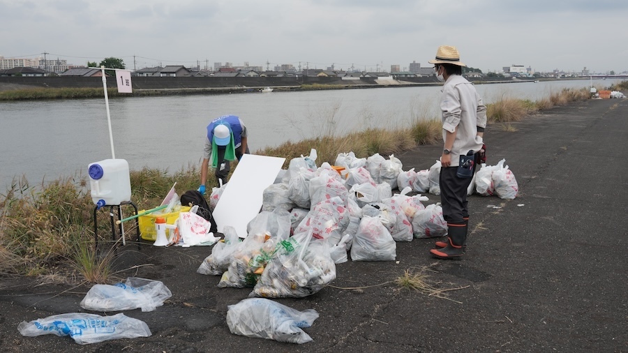 プラスチックごみの数々