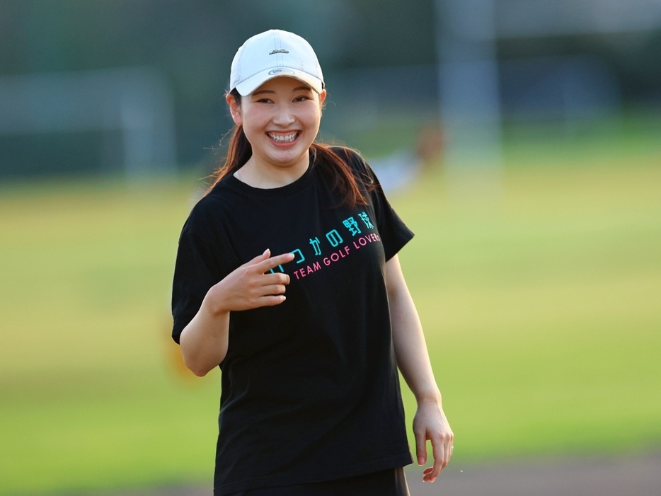 女子プロの皆で作ったTシャツには「いつかの野球 BY TEAM GOLF LOVERS」の文字