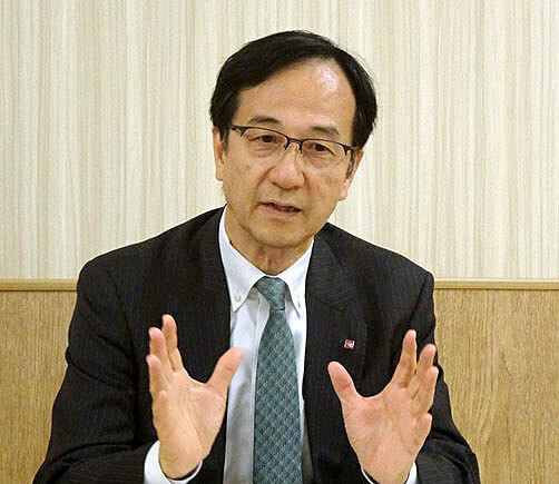 説明会で平松正嗣社長