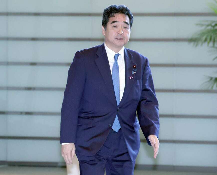 坂井学防災担当相＝19日午前、首相官邸（春名中撮影）