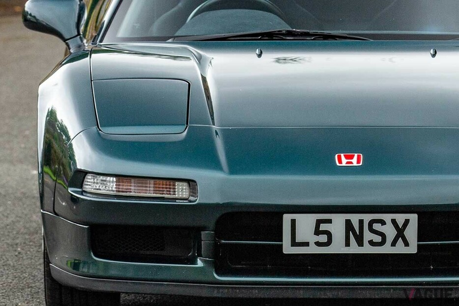 英国オークションに登場した1994年式ホンダ「NSX-R」Tom Gidden（c）2024 Courtesy of RM Sotheby's