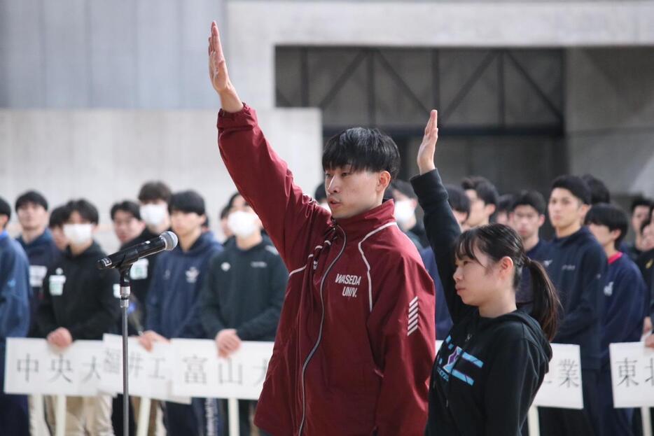 女子トーナメント1回戦が行われた（写真は開会式）【写真：月刊バレーボール】