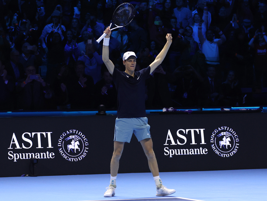 「Nitto ATPファイナルズ」（イタリア・トリノ）で大会初優勝を飾ったヤニク・シナー（イタリア）（Getty Images）