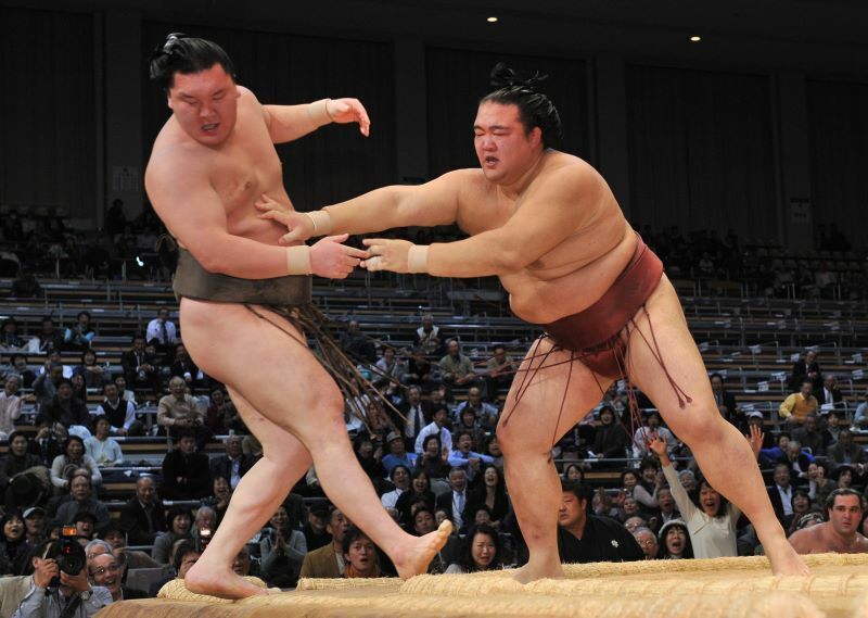 稀勢の里が白鵬の連勝を止めた歴史的瞬間