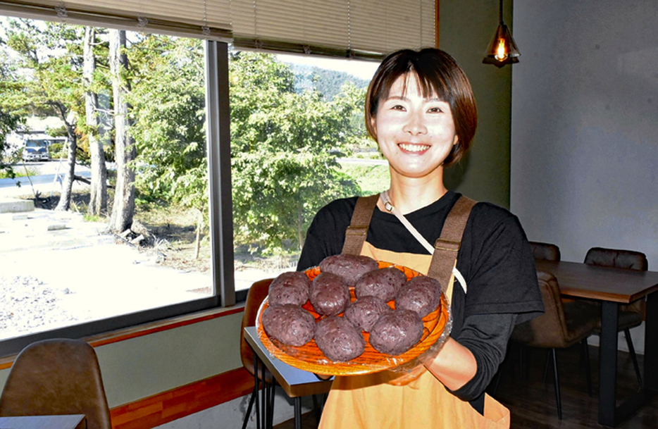 「肩肘張らず、時間を気にせずゆっくり、まったりと楽しめる時間を過ごせる場所にしたい」と話す武田さん