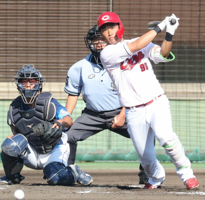 日南秋季キャンプで首位打者の中村奨