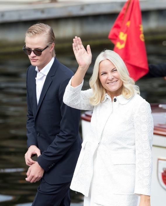 Getty Images マリウス・ボルグ・ホイビー（Marius Borg Hoiby）、メッテ＝マリット皇太子妃（Crown Princess Mette-Marit）