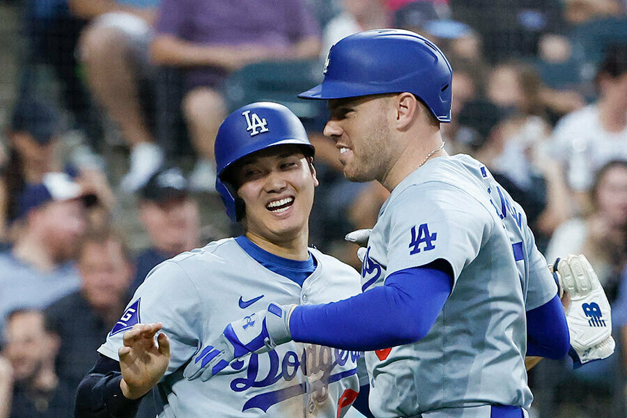 ドジャース・大谷翔平（左）とフレディ・フリーマン【写真：ロイター】