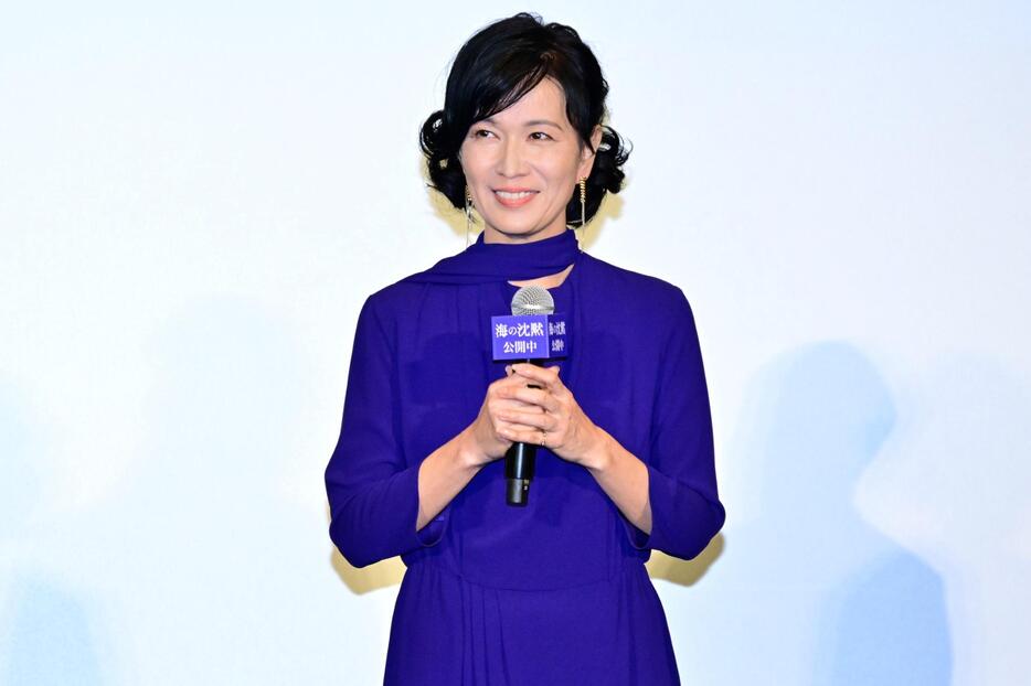 映画「海の沈黙」の公開記念舞台あいさつに出席した清水美砂さん