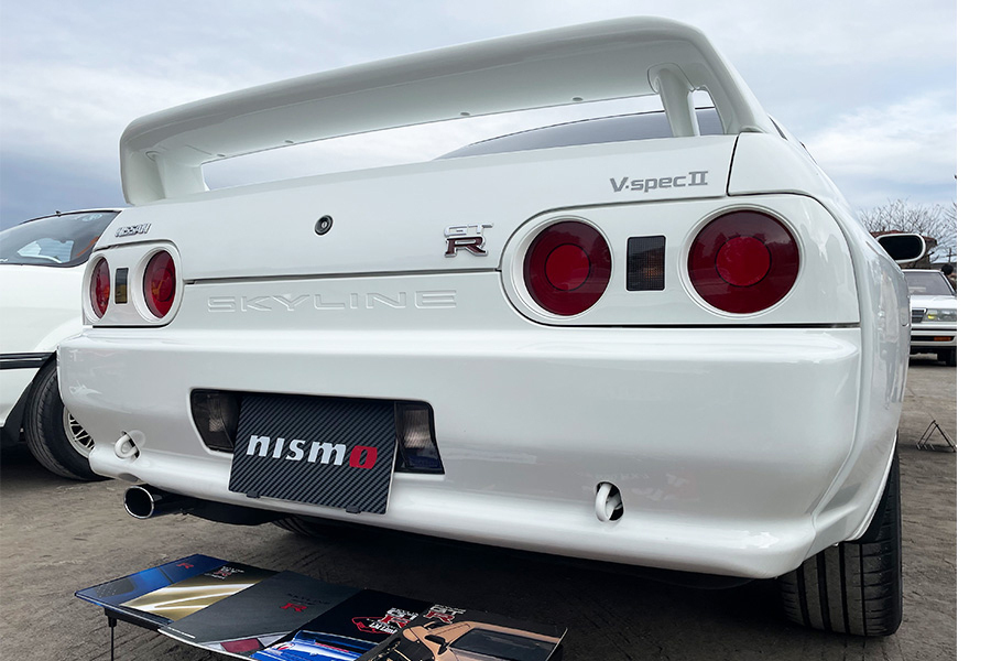 丸テールが特徴の1994年式スカイラインGT-R VspecII型【写真：ENCOUNT編集部】