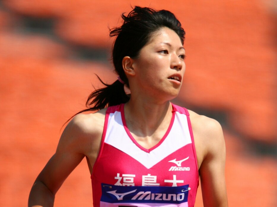 陸上女子400ｍでいまも残る日本記録保持者の千葉麻美。日本歴代記録の上位10傑を独占する、不世出のロングスプリンターはいかにして生まれたのか photograph by AFLO