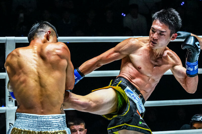 大﨑孔稀、ONEデビュー戦完勝！右ミドル連発で会場大歓声©️ONE