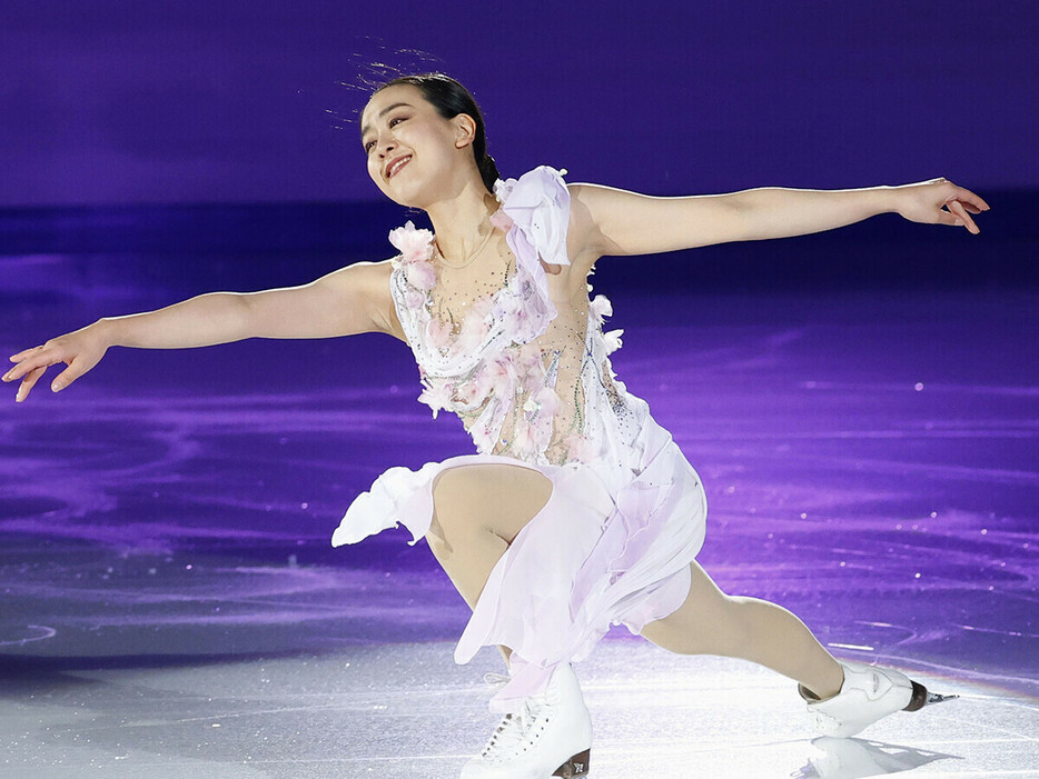 「MAO RINK」で演技を披露する浅田真央さん photo by Kyodo news