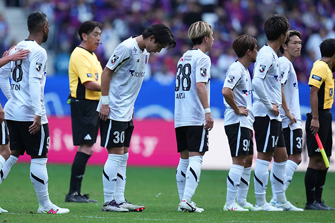 町田戦でショッキングな黒星を喫したFC東京。写真：サッカーダイジェスト