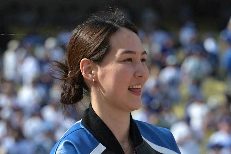 優勝パレードに参加した大谷翔平の妻・真美子さん【写真：ロイター】