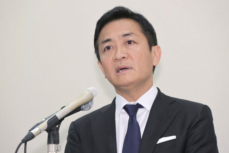 記者会見で不倫報道についても答えた国民民主党の玉木雄一郎代表（時事通信フォト）