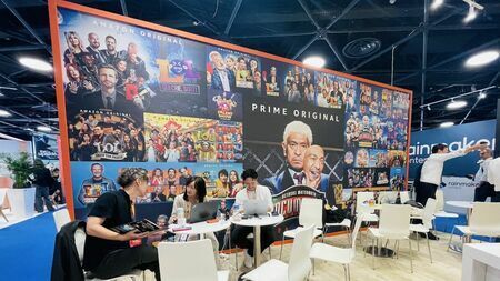 「MIPCOM2024」（10月21日～24日）の商談スペース。松本人志企画・プロデュースの「ドキュメンタル」の看板が目立つ（筆者撮影）