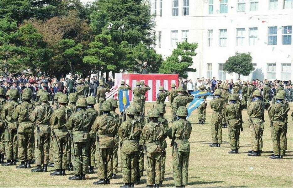 陸上自衛隊久里浜駐屯地で行われた昨年の創立記念行事（同駐屯地提供）