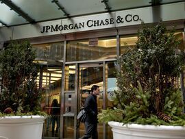 JPMorgan Chase & Co. headquarters in New York. Photographer: Gabby Jones/Bloomberg