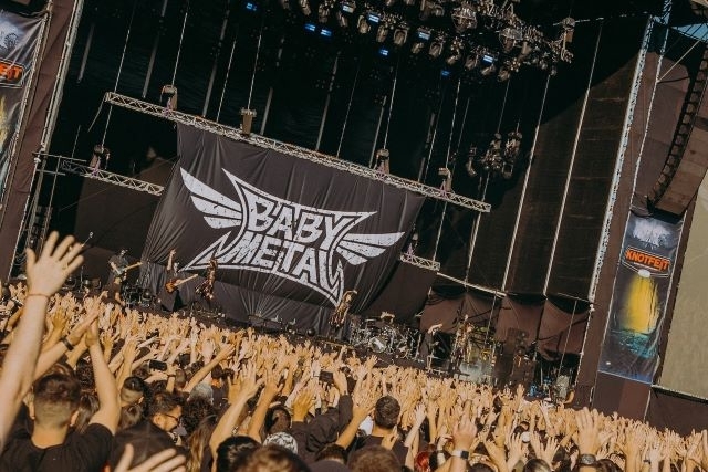 BABYMETAL、自身初となる中南米ツアーを完遂　全6ヵ国8公演で約18万人を動員