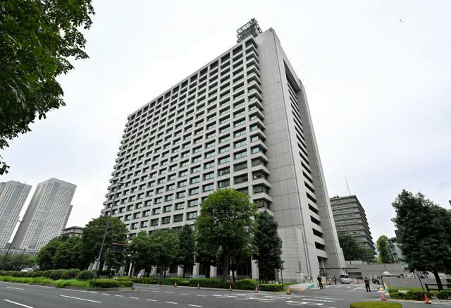 警察庁が入る庁舎=2022年8月25日午後2時42分=2022年8月25日午後2時42分、東京・霞が関、山本裕之撮影