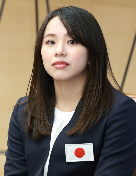 日本体操協会は８日、東京都内で臨時理事会を開き、体操女子の強化本部長に２０２１年東京五輪種目別ゆか銅メダルの村上茉愛さん（２８）＝写真＝が選ばれた。