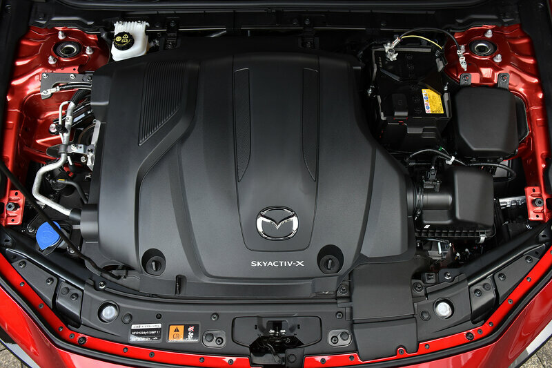 マツダはSKYACTIV-X（写真）に次ぐ新型4気筒エンジン「SKYACTIV-Z」の開発を進めている