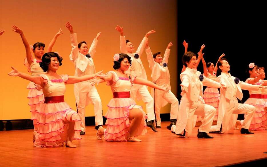 再現された「生きてゐた英霊」のフィナーレ＝奈良県大和郡山市