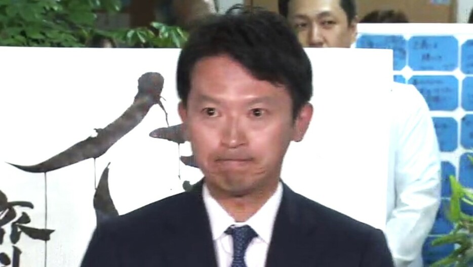 当選確実の斎藤元彦さん