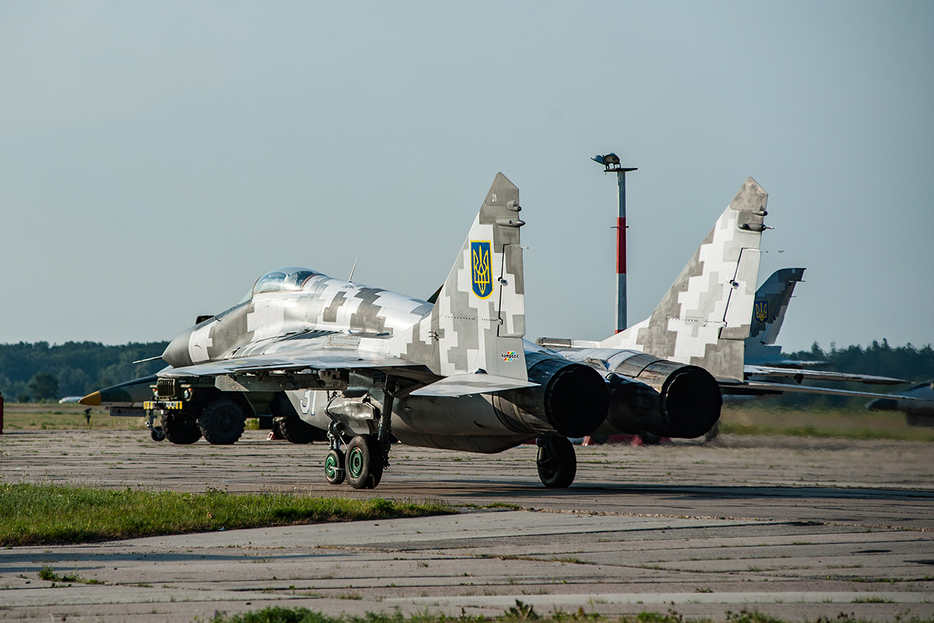 ウクライナ空軍のMiG-29戦闘機。2017年7月、首都キーウ近郊の航空基地（E.Kryzhanivskyi / Shutterstock.com）