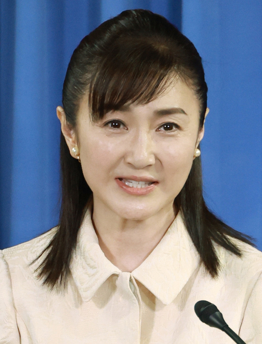 生稲晃子　外務政務官