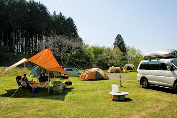 熊本県上益城郡山都町の「服掛松キャンプ場」