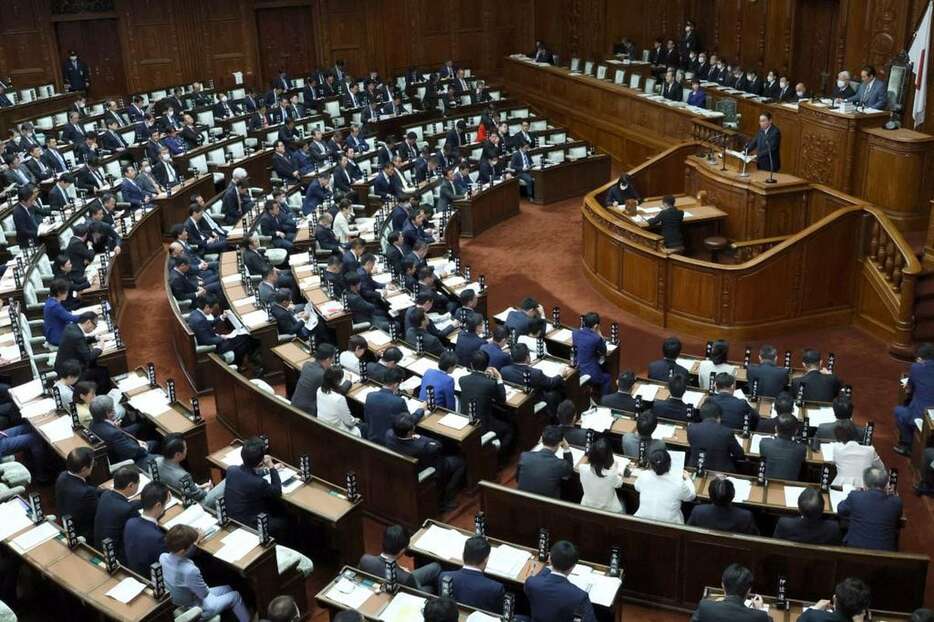 衆院本会議場