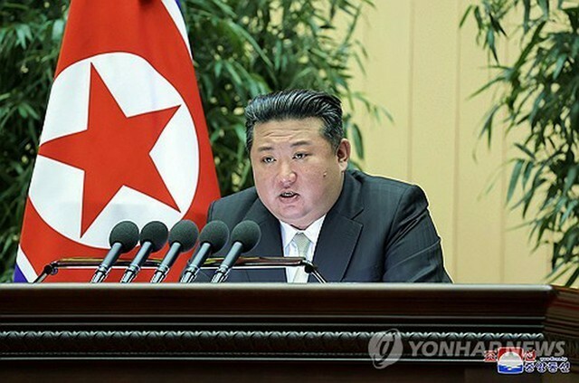 朝鮮人民軍大隊長・大隊政治指導員大会で演説する金正恩氏＝（朝鮮中央通信＝聯合ニュース）≪転載・転用禁止≫