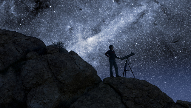 宇宙全体の形はどうなっているのか。宇宙はどのようにして始まり、どのような終わりを迎えるのか。 photo by gettyimages