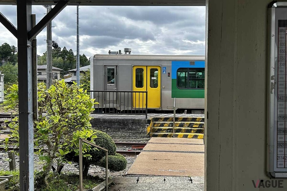 JR久留里線の終点、上総亀山駅に停車するキハE130系