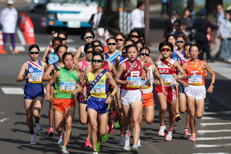 24年全日本大学女子駅伝1区の様子