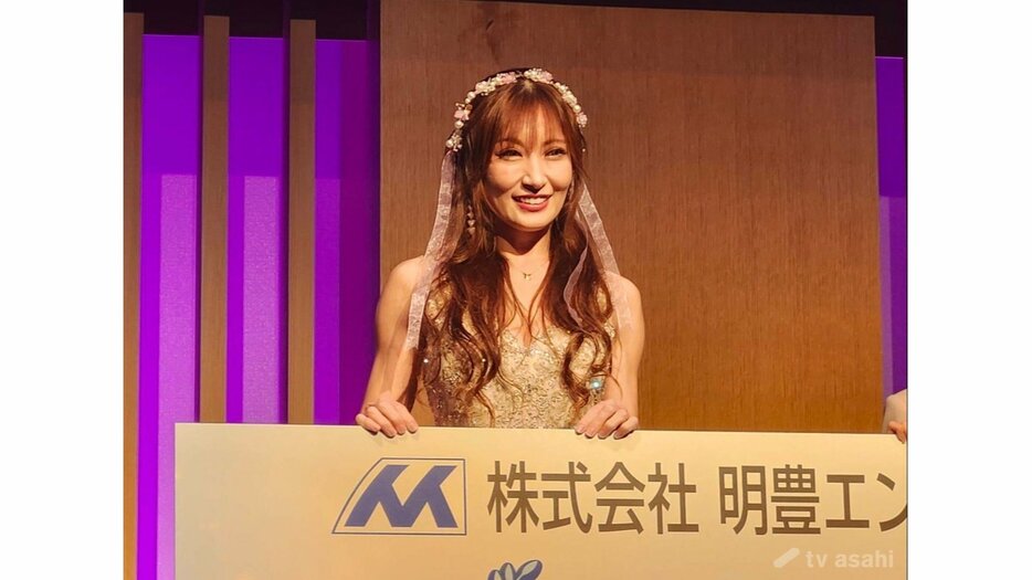 熊田曜子、三姉妹の子育てを語る　来年結婚の可能性には即答、今はポールダンスに夢中