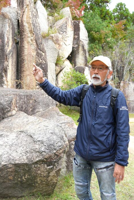 「町の魅力を再発見してほしい」と語る清水さん（精華町精華台・けいはんな記念公園）