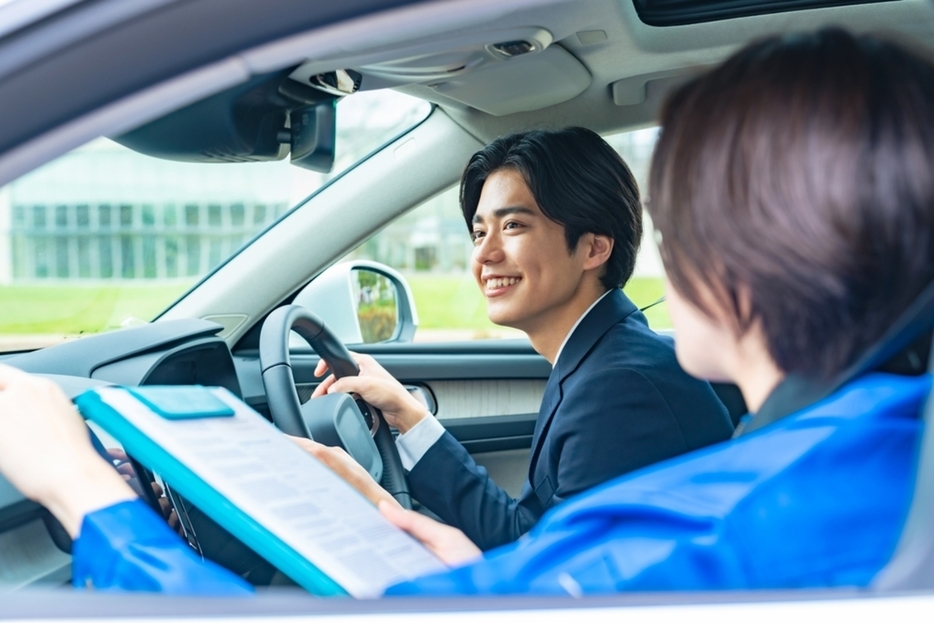 高校生の子どもが「東京で働くから自動車免許はとらない」と言っています。東京でも“免許”はあったほうが便利ですよね？ 大人になってからだと、取得も大変だと思うのですが…