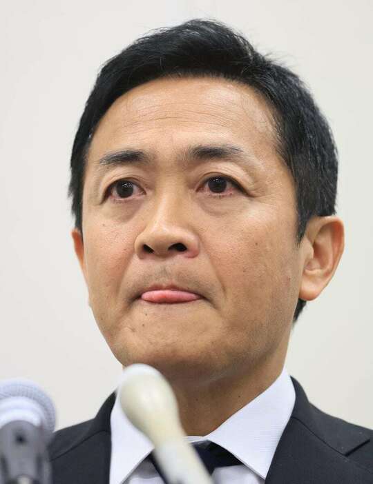 不倫疑惑が報じられて、記者会見をする国民民主党の玉木雄一郎代表（桐原正道撮影）