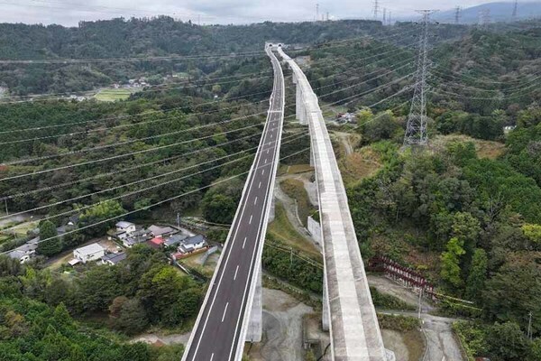 小山町の中島地区付近（画像：NEXCO中日本）。