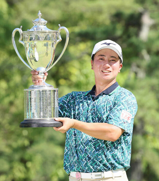 日本プロ選手権で優勝した杉浦