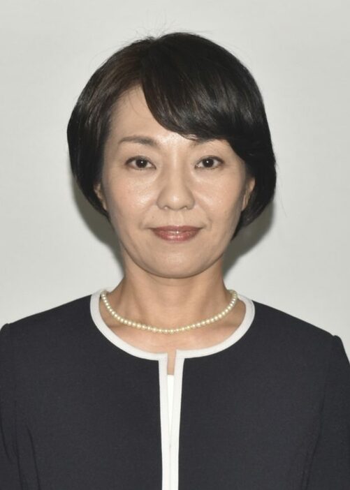 稲村和美氏