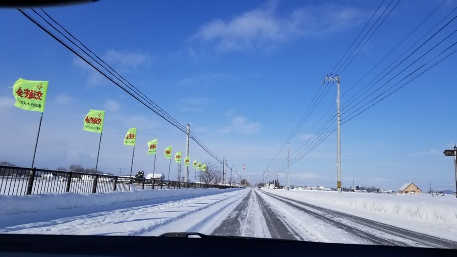 往路は雪がなくても、帰路はわからない冬の寒冷地は、4WDでも油断禁物。そうした地域へお出かけの予定があれば、スタッドレスは早めに用意しておきたい。