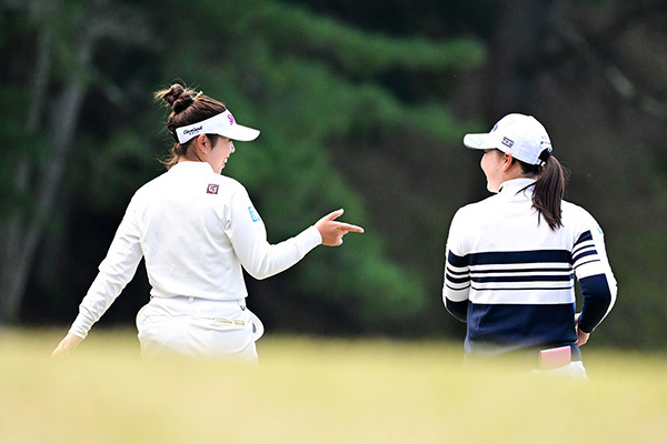 同組でプレーした山下美夢有（左）と竹田麗央（右）（写真：Getty Images）