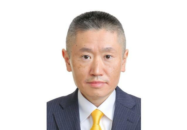 木島氏は東京都出身、上智大学卒業。現在はニュース分析会社の代表取締役を務める