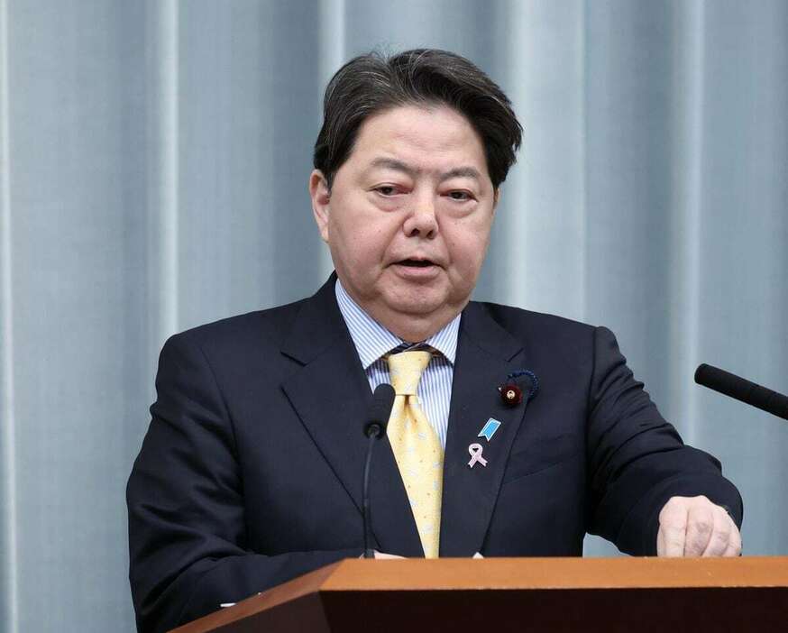 記者会見を行う林芳正官房長官＝25日、首相官邸（春名中撮影）